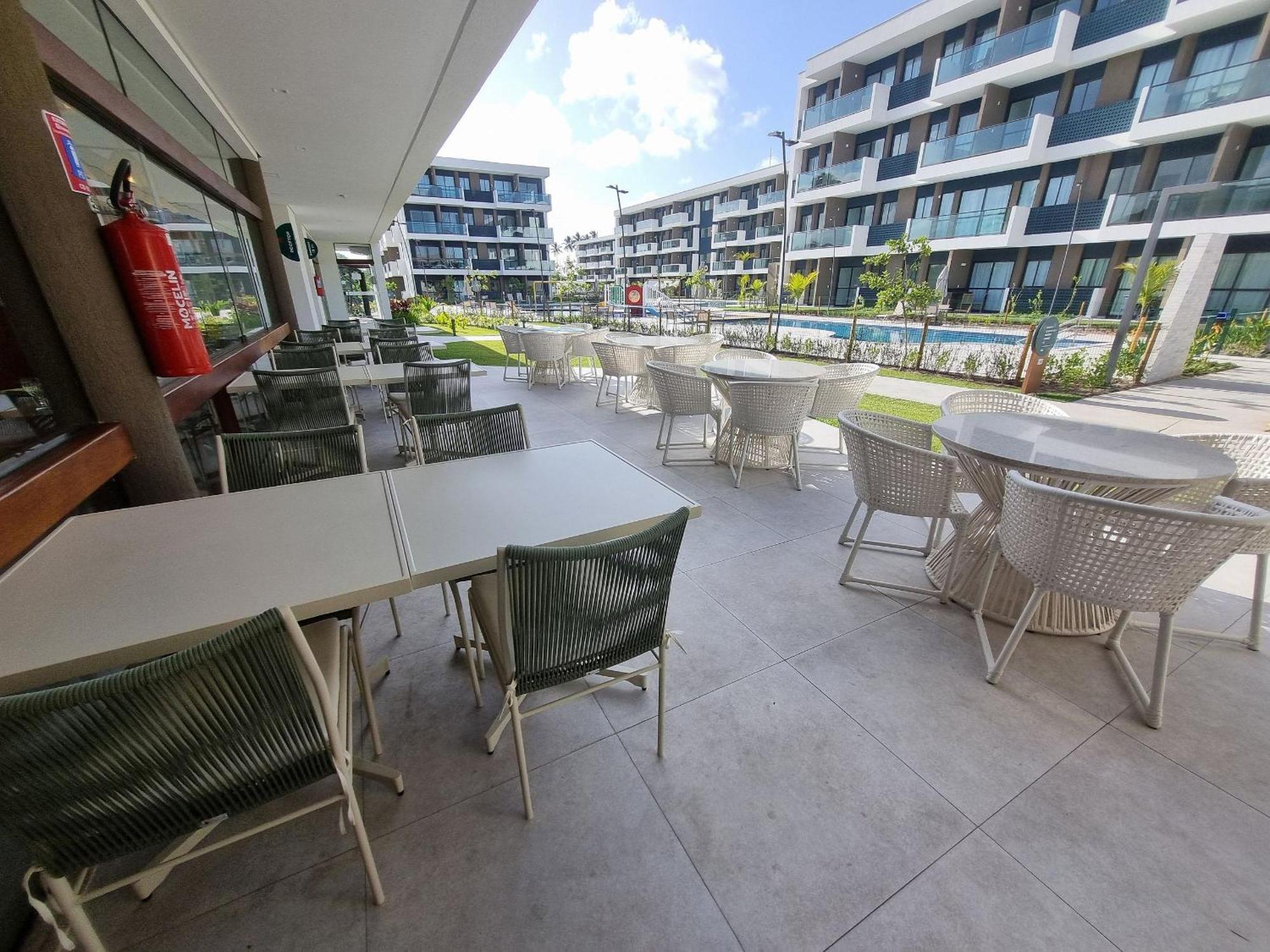 Flat Em Muro Alto - - Makia A303 - By Anfitriao