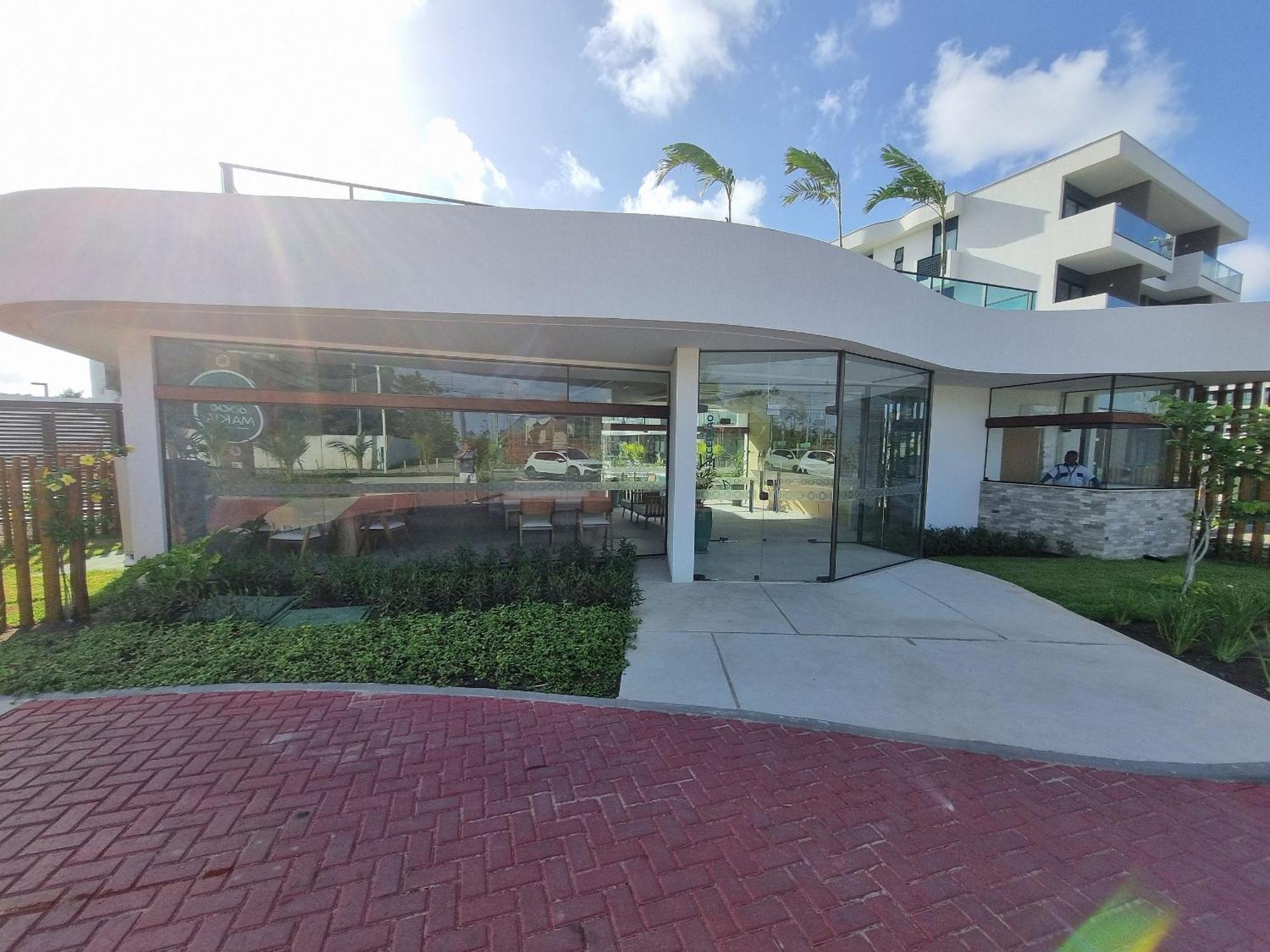 Flat Em Muro Alto - - Makia A303 - By Anfitriao